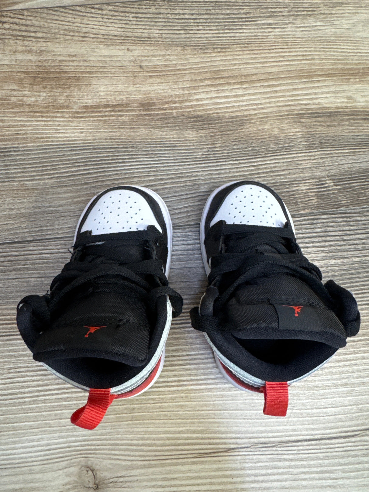 Air Jordan 1 Mid SE TD 'Red Black Toe' Sneakers sz 4c
