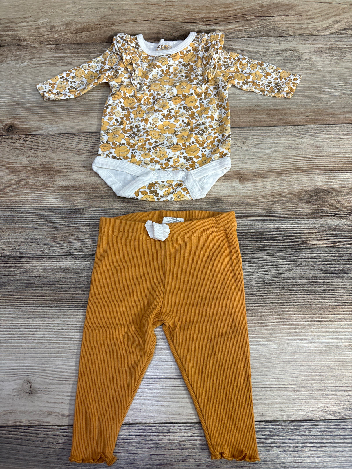 Starting Out 2pc Floral Bodysuit & Ribbed Pants Yellow sz Newborn