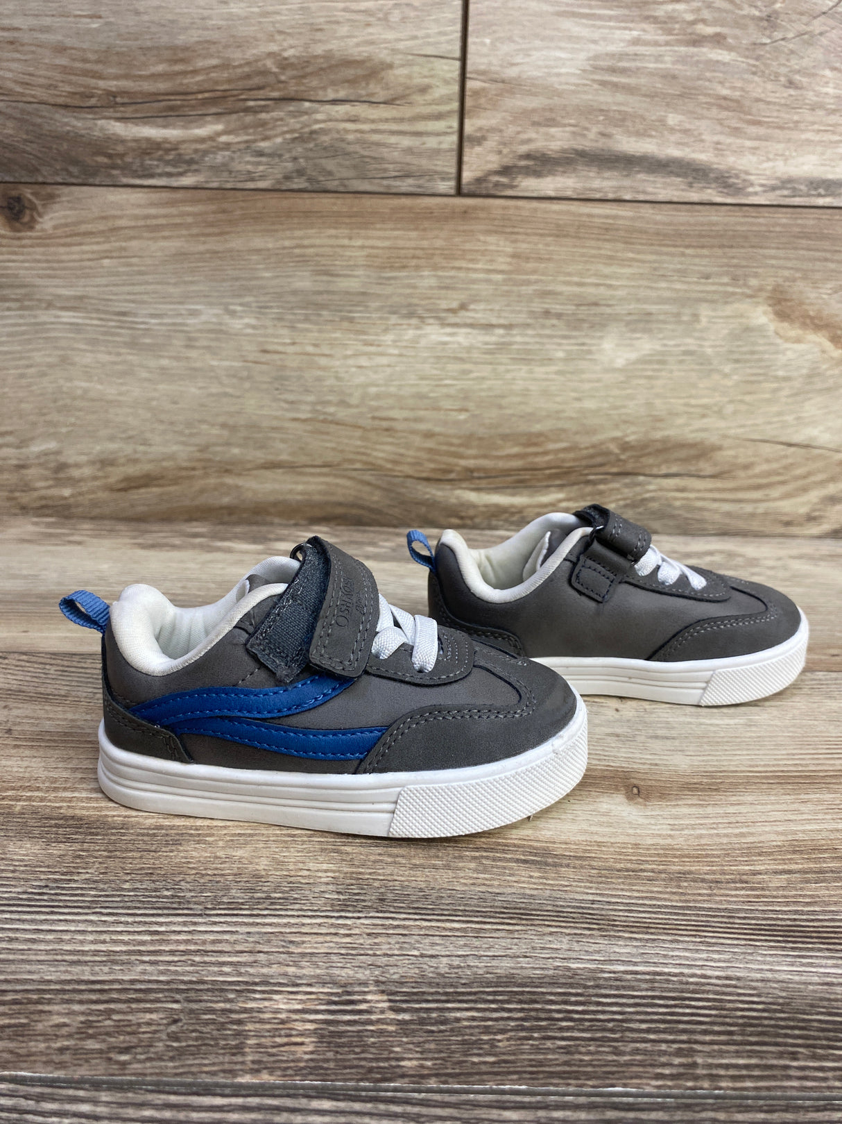 OshKosh Rob Sneakers Grey sz 5c