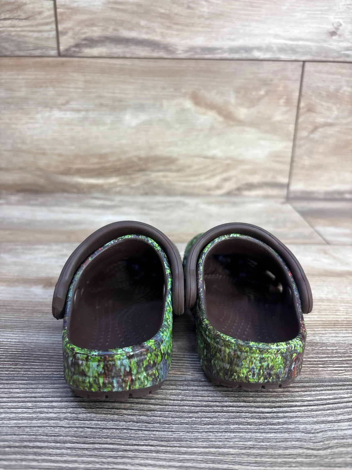 Crocs Classic Bug Clogs Moss Green sz 5c