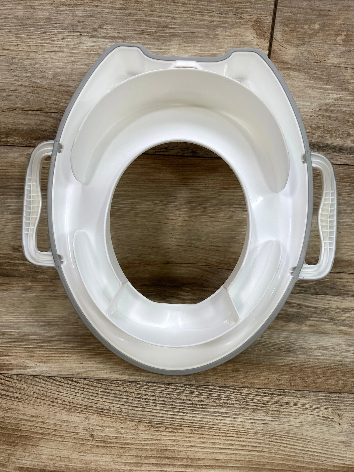 Munchkin Sturdy Potty Seat White