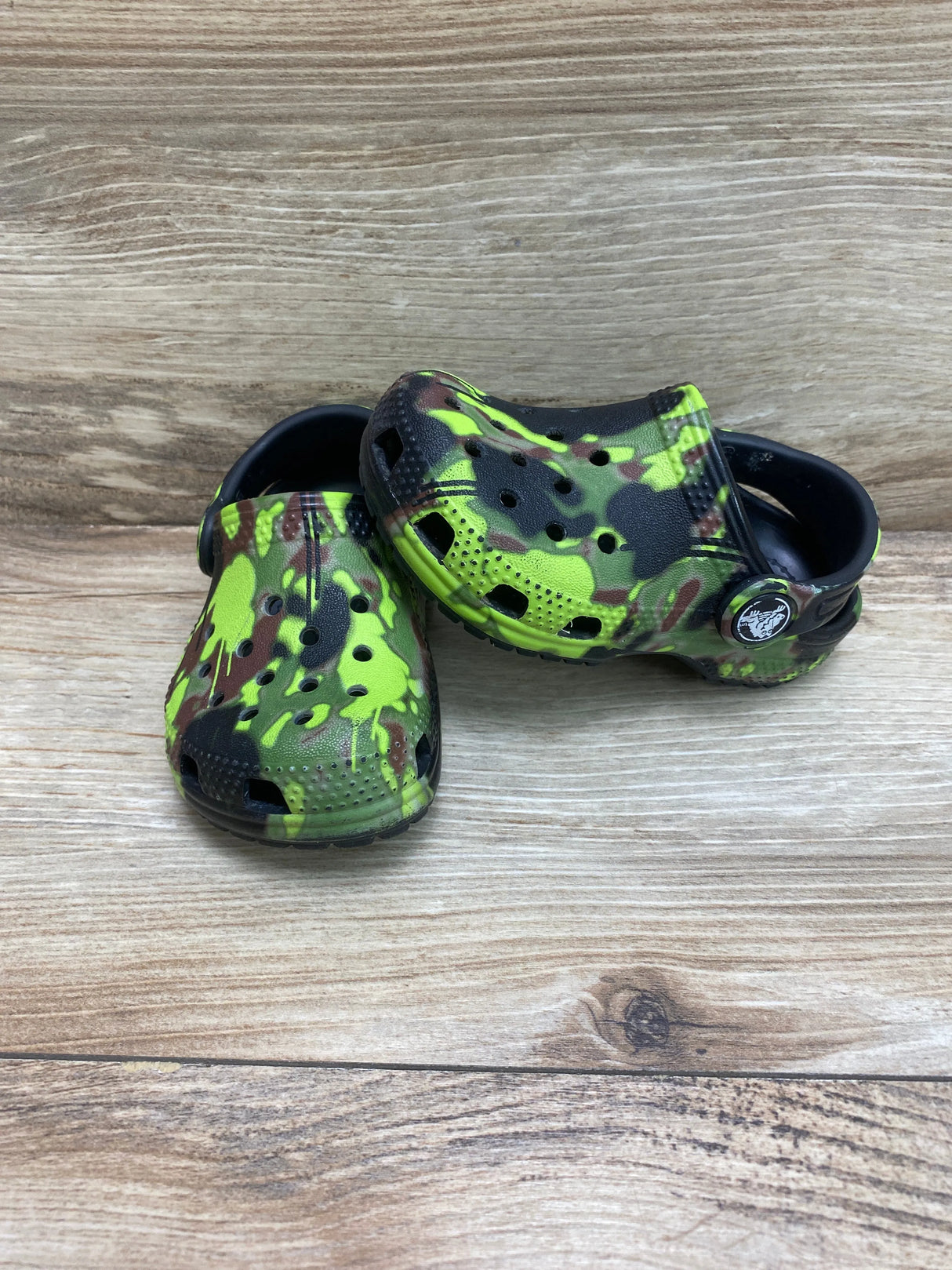 Crocs Classic Clogs Green Camo Sz 5c