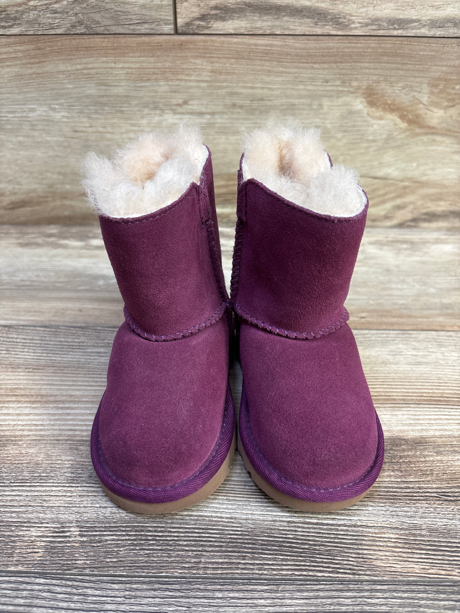 UGG Maybin Pull On Boots Purple sz 7c