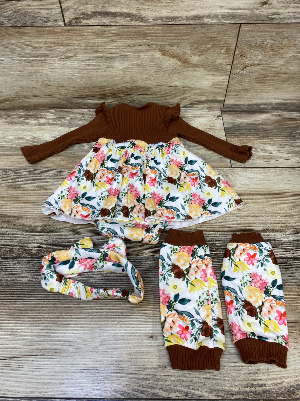 Long Sleeve Ribbed Floral 3pc Bodysuit Dress, Leg Warmers, & Headband Set Brown sz 3-6m