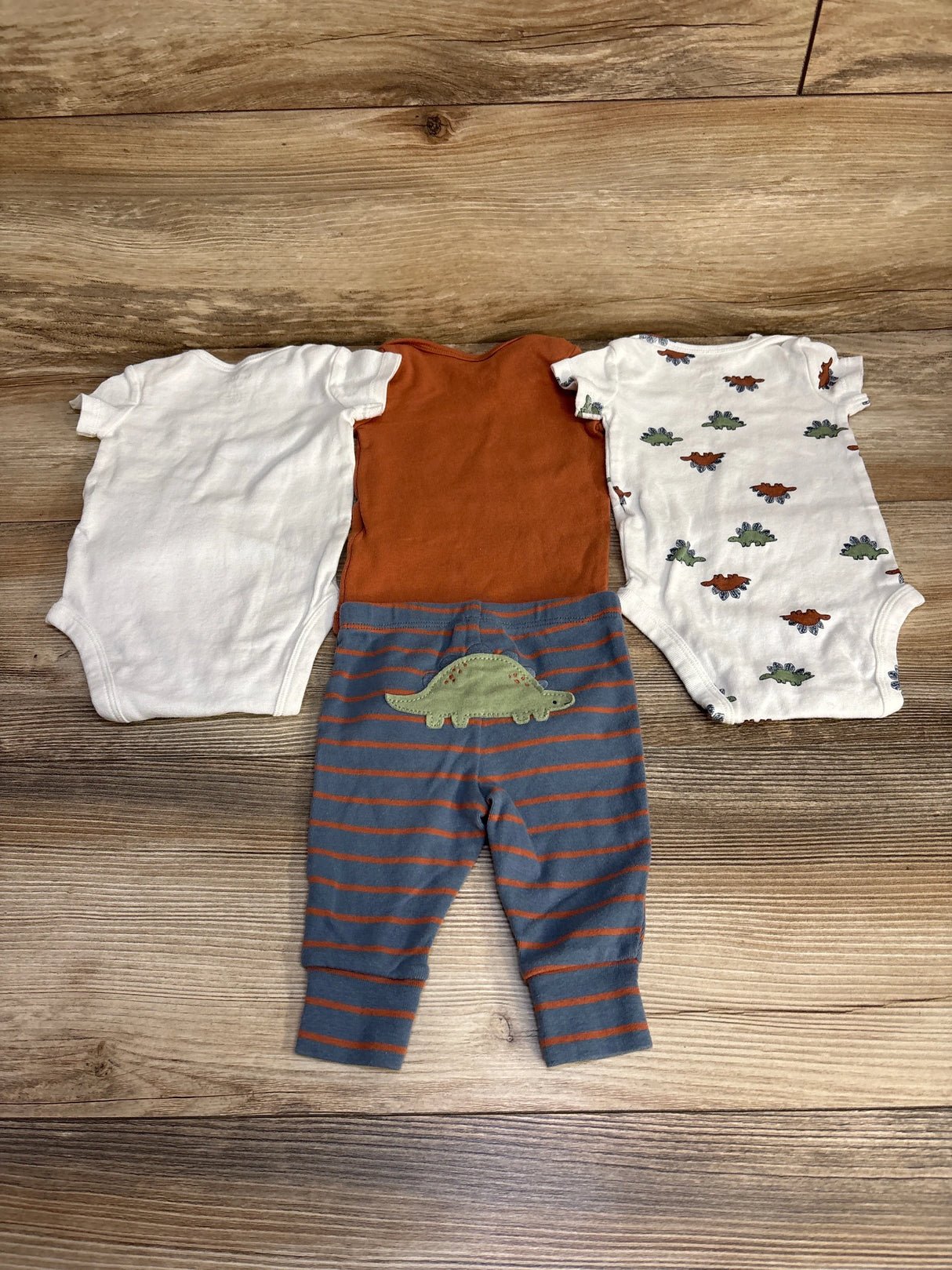 Carter's 4pc Dinosaur Bodysuit Set sz 3m - Me n Mommy To Be