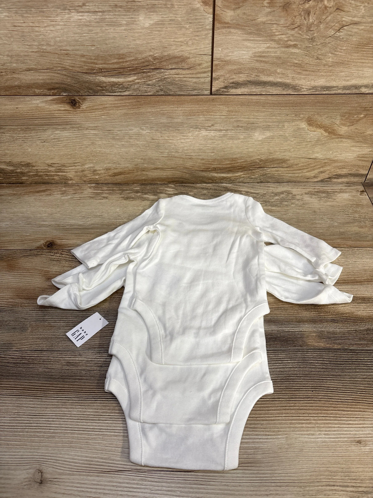 NEW Baby Gap 3pk Embroidered Bodysuits White sz 0-3m