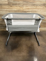 Baby Delight Beside Me Dreamer Bassinet in Grey