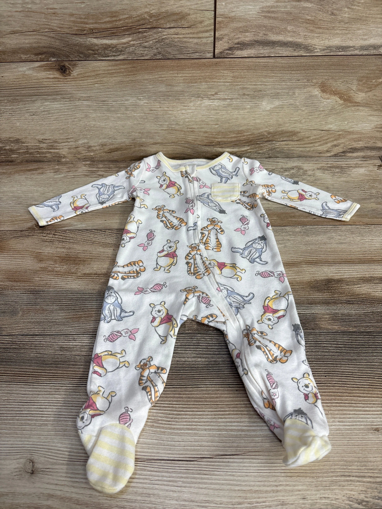Disney Baby Winnie The Pooh Sleeper White sz 3-6m