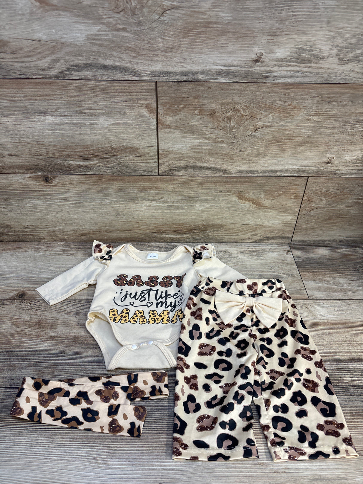 2pc Sassy Just Like My Mama Bodysuit & Bottoms Cream sz 0-3m