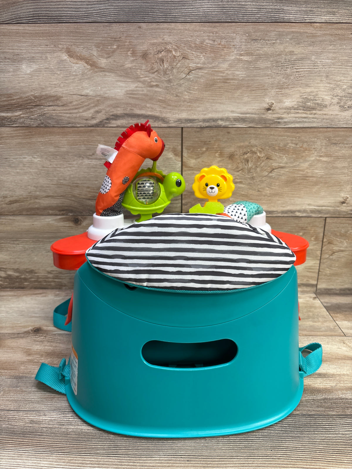 Infantino 3-in-1 Grow-with-Me Discovery Seat and Booster