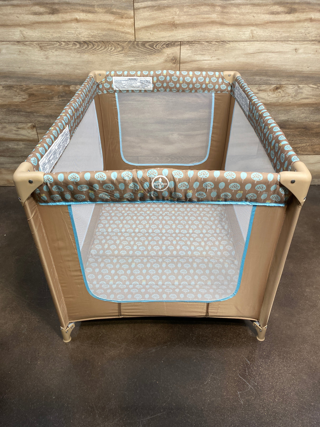 Dream on Me Zodiak Play Yard, Coffee/Blue