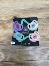 NEW Tommee Tippee Ultra-Light Silicone Baby Pacifier 0-6m - 4pk