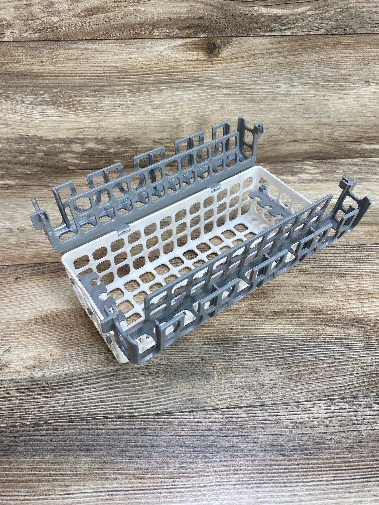 Oxo Tot Dishwasher Basket Grey/White