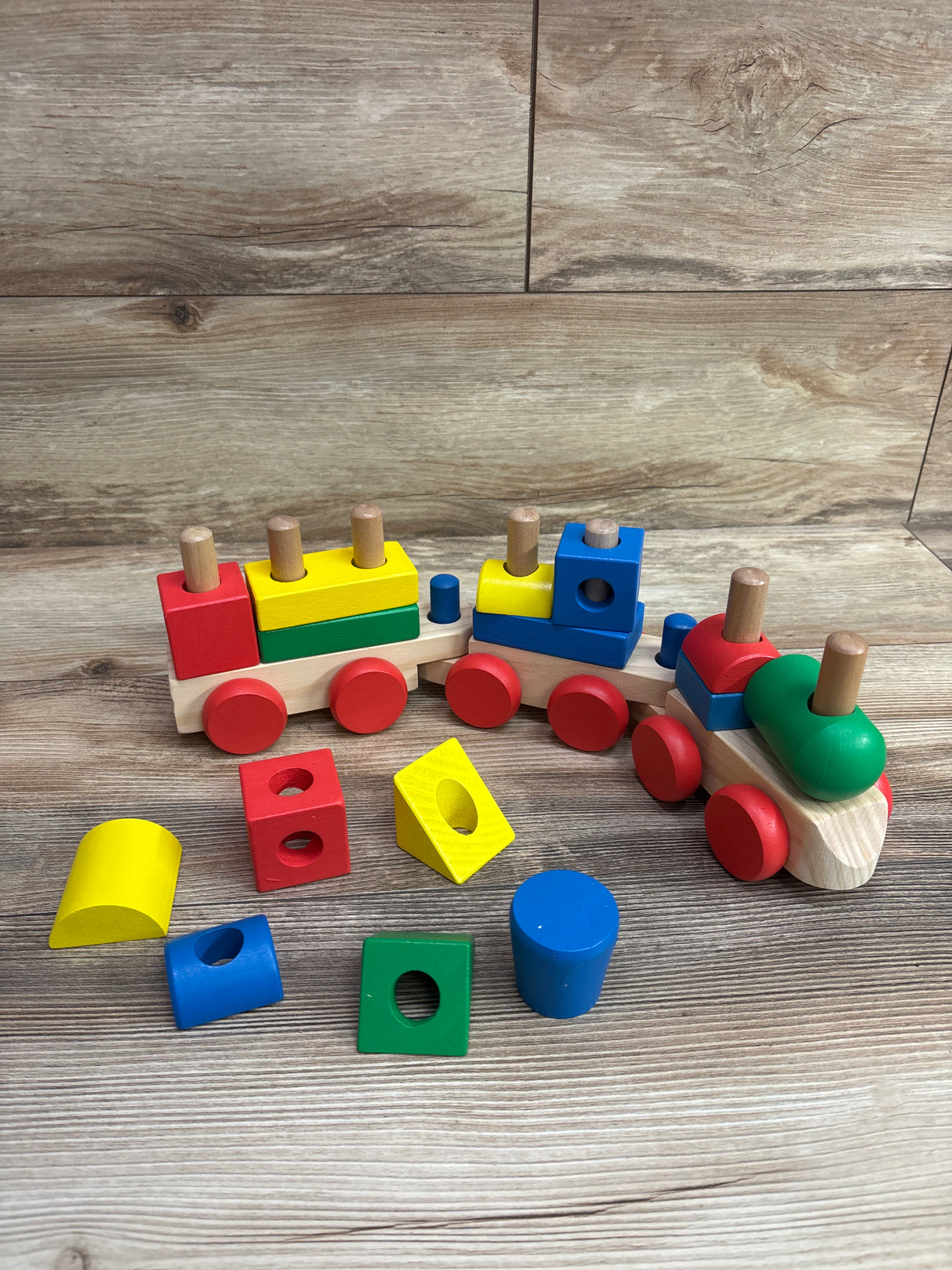 Melissa & Doug Classic Wooden Stacking Train 18pc