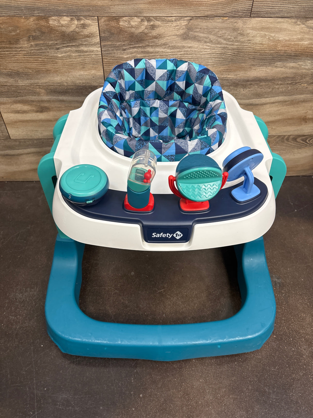 Safety 1st Ready, Set, Walk! DX Developmental Baby Walker in Kinsale