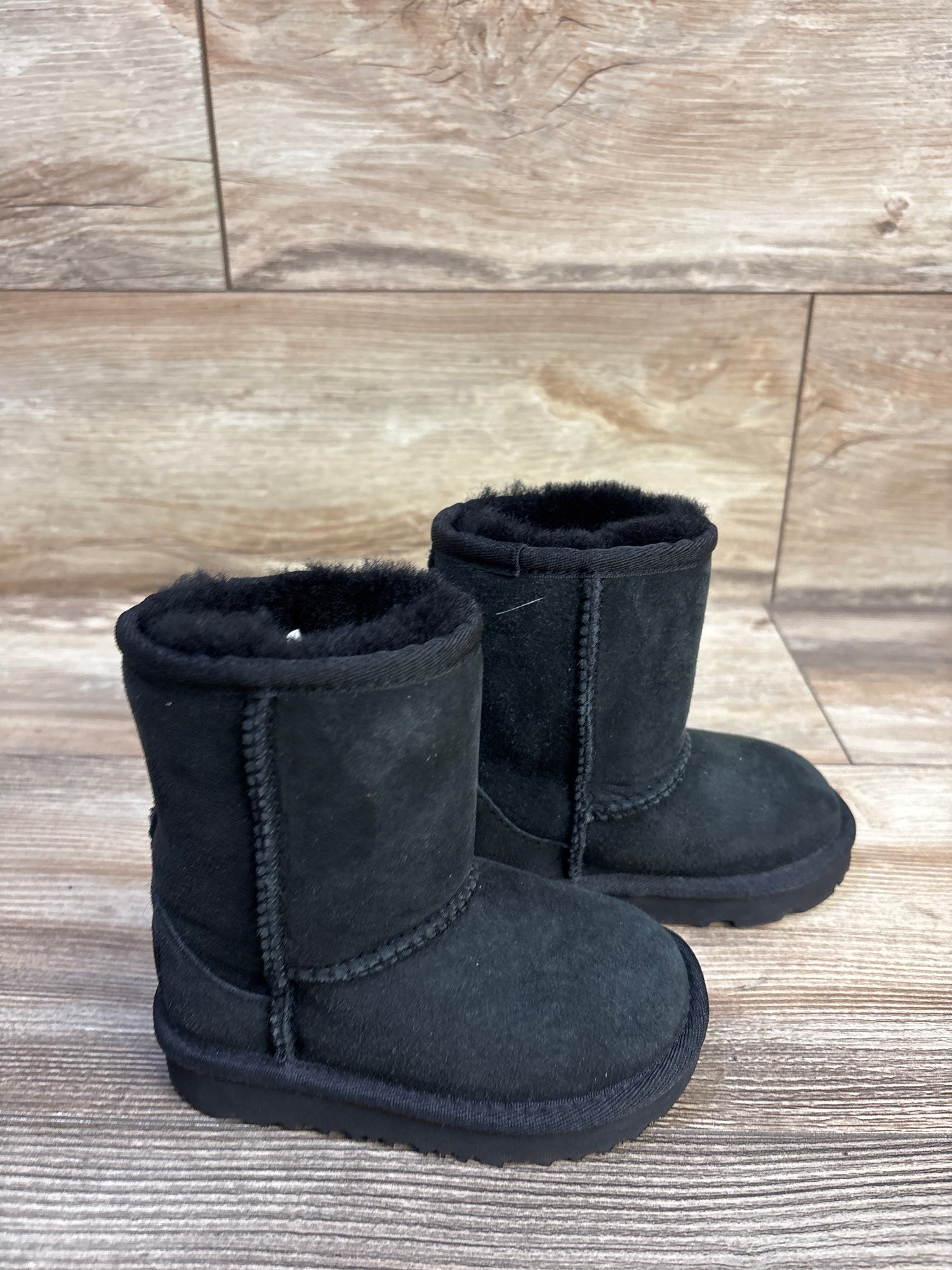 Ugg Classic Short II Boots Black sz 6c