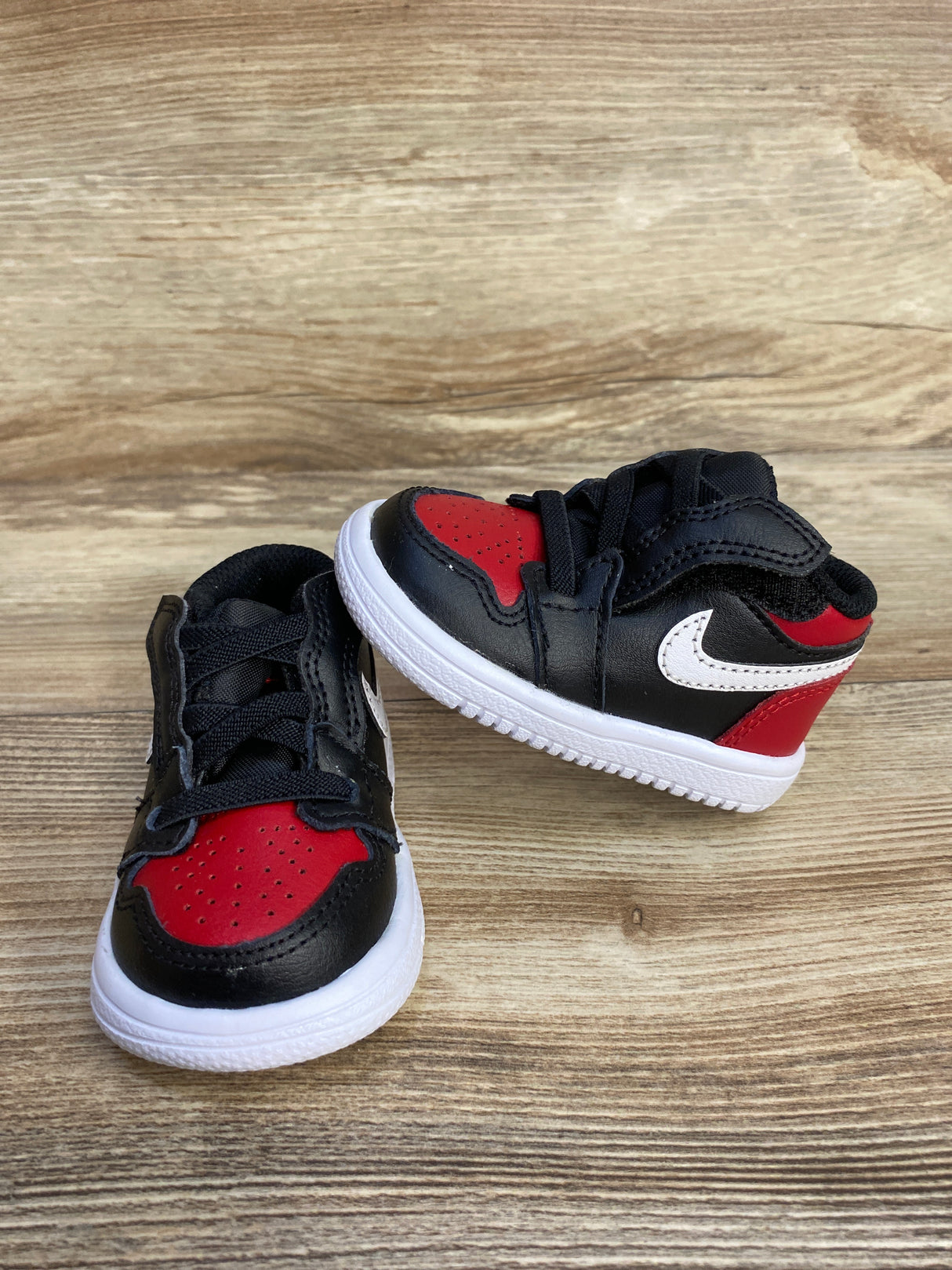 Jordan 1 Low Alt Gym Red sz 3c