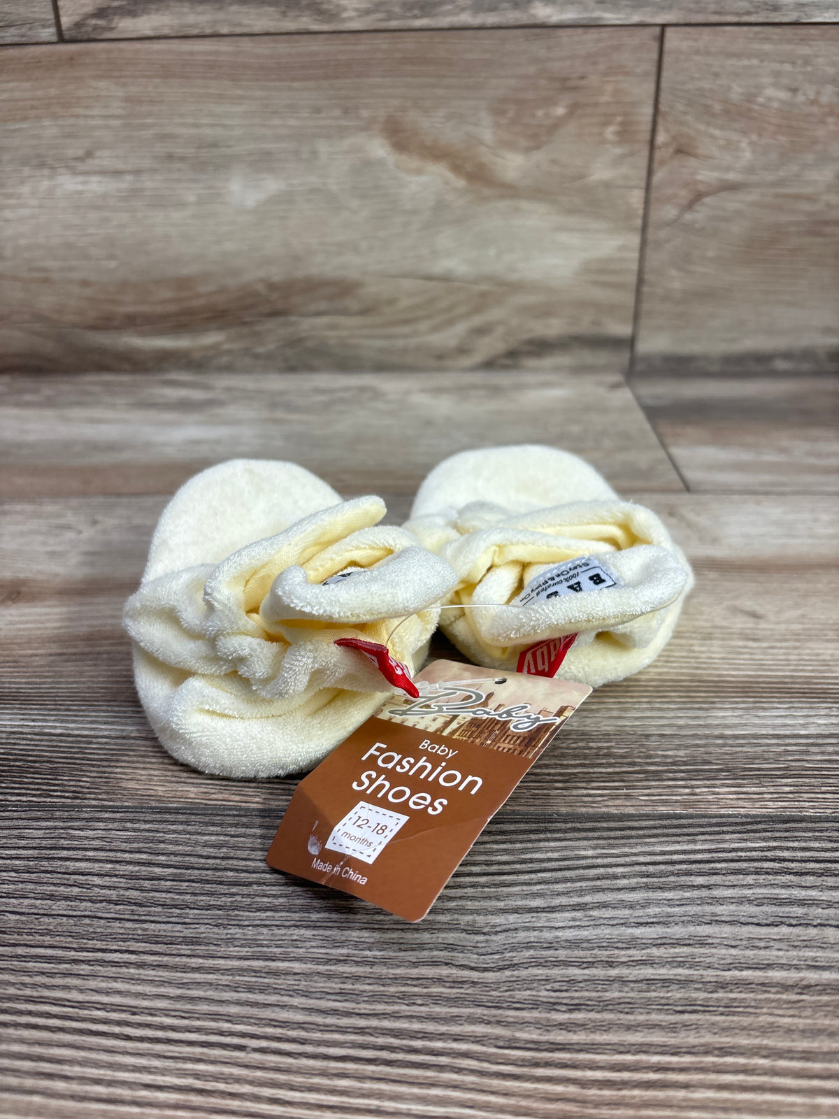 NEW Polar Feet Fleece Booties with Gripper Bottoms Cream sz 12-18m/4c