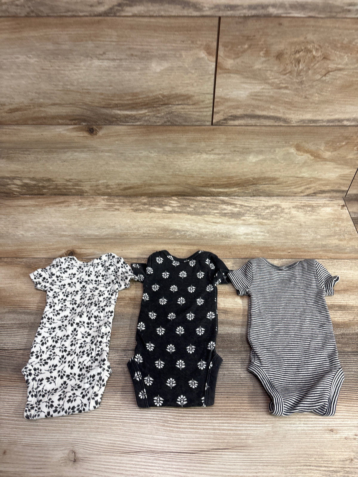 Carter's 3pk Bodysuits Grey sz Preemie