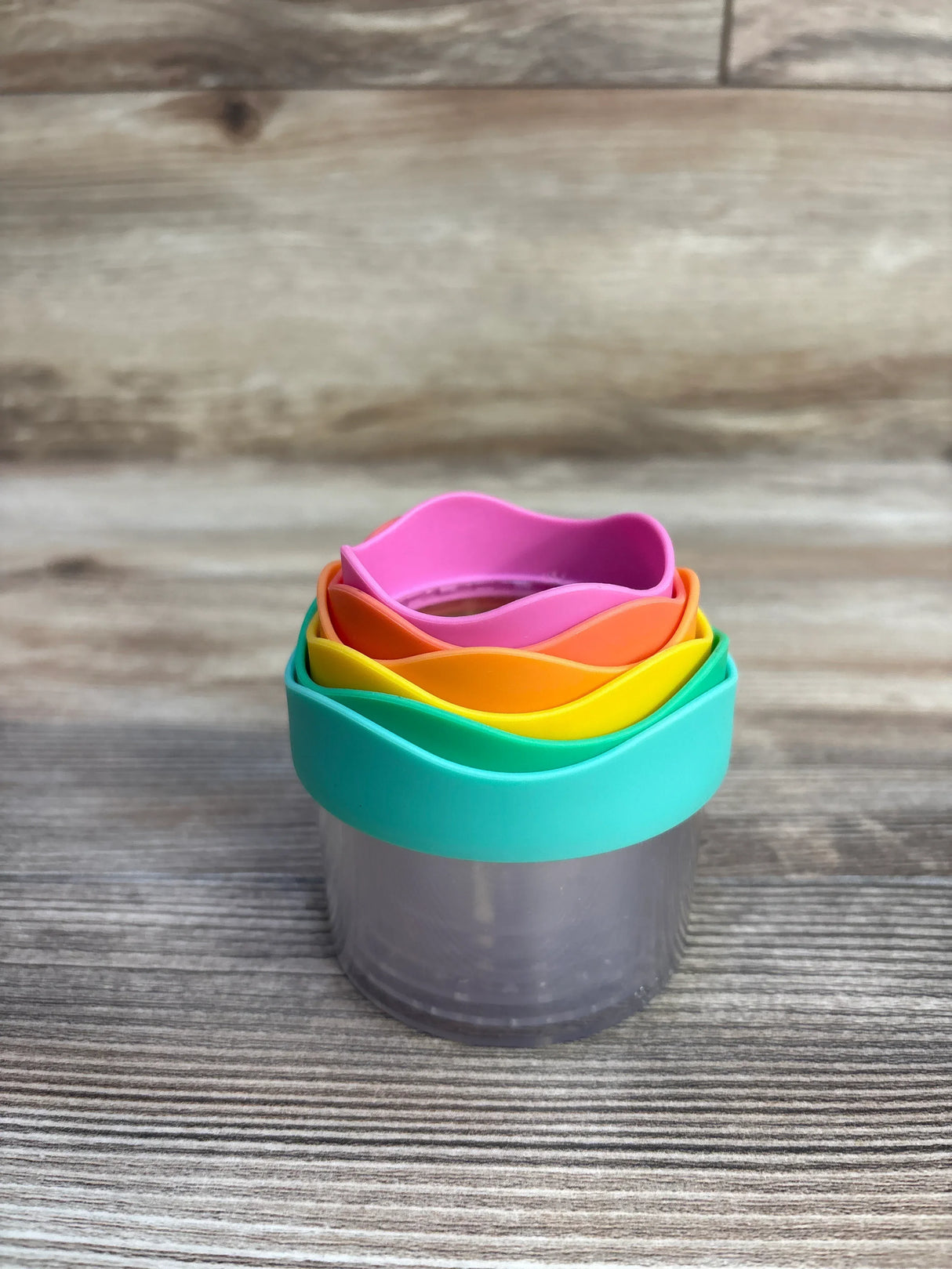 Lovevery Nesting Stacking Drip Drop Cups 6pc