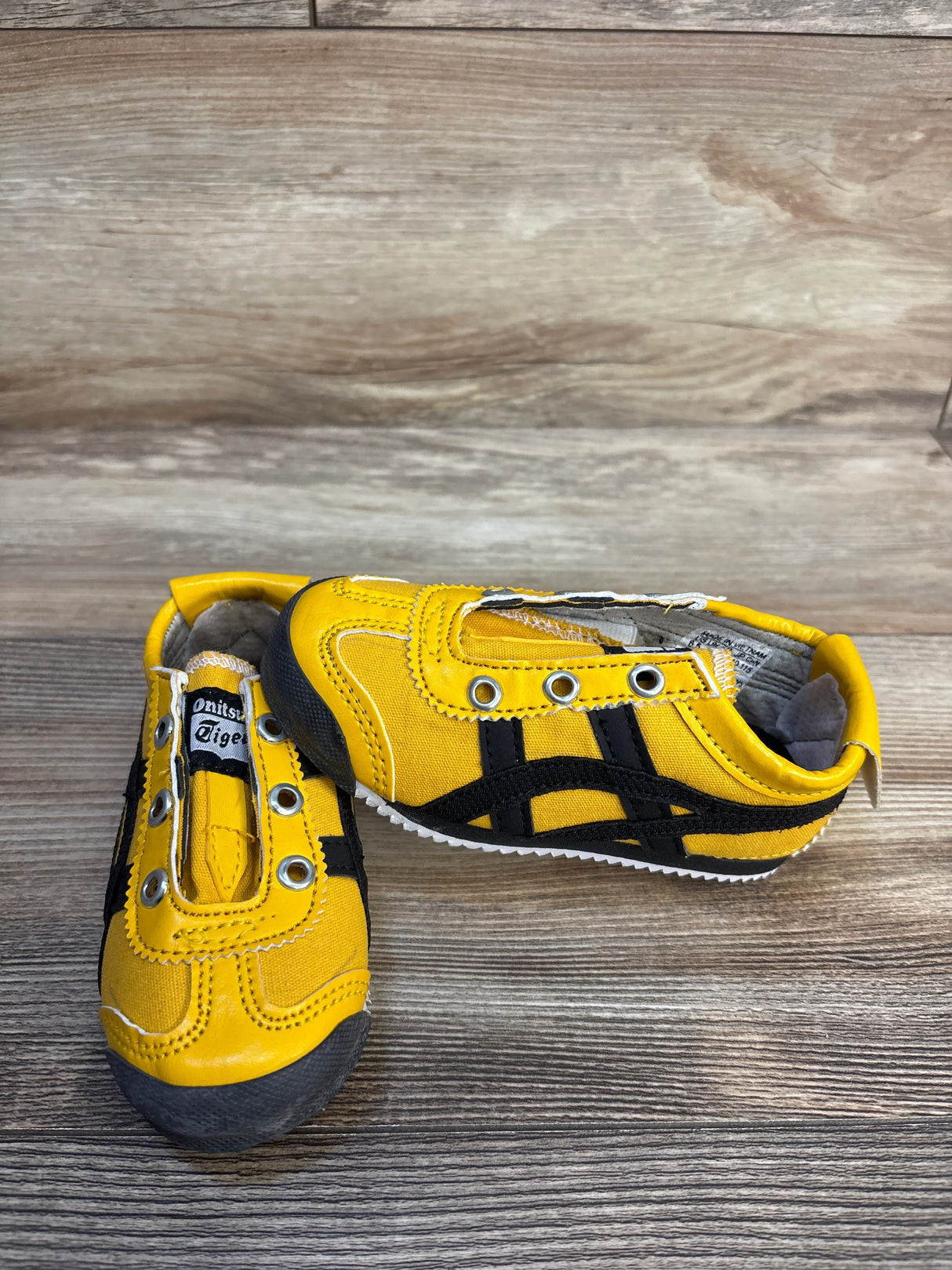 Onitsuka Tiger Mexico 66 Slip-On Sneakers Yellow 6.5c