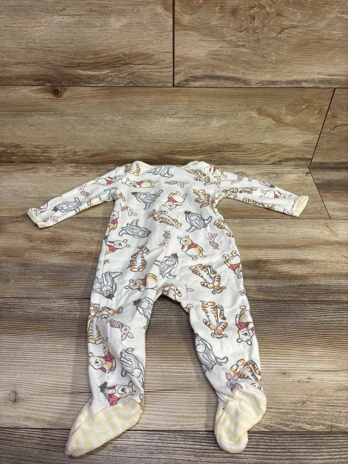 Disney Baby Winnie The Pooh Sleeper White sz 6-9m