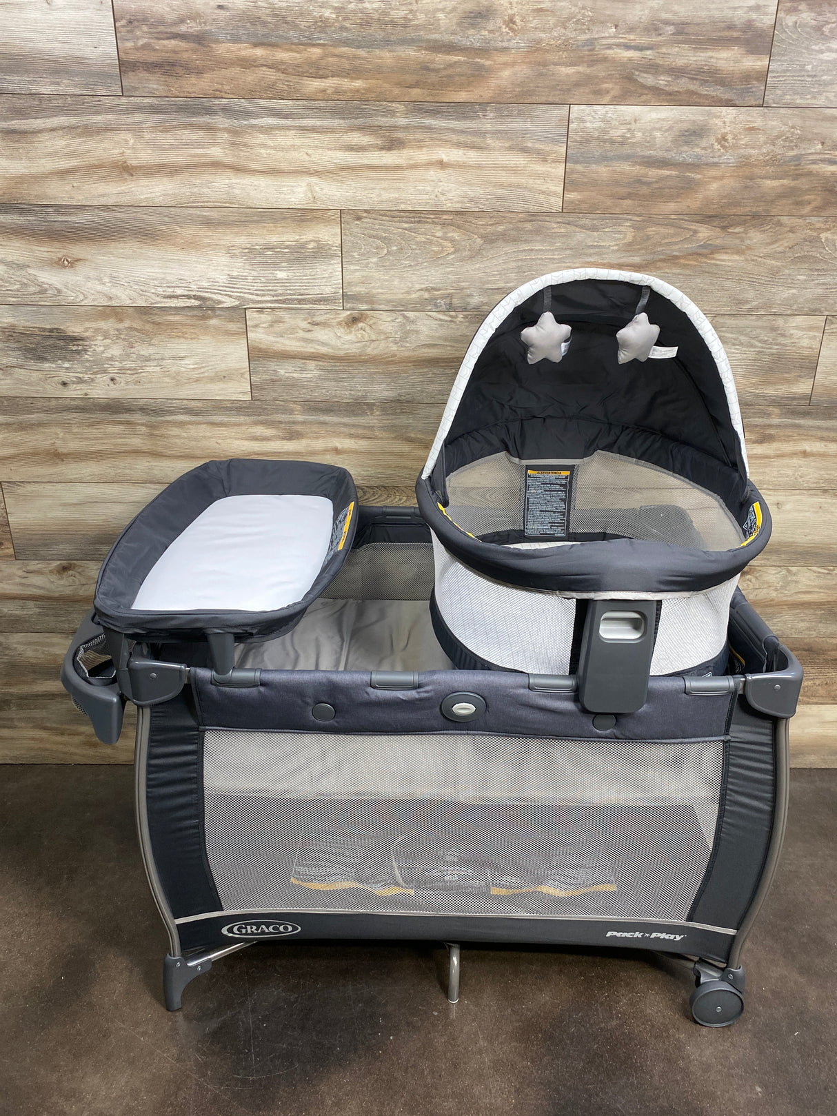 NEW Graco Pack n Play Dome LX Playard in Redmond