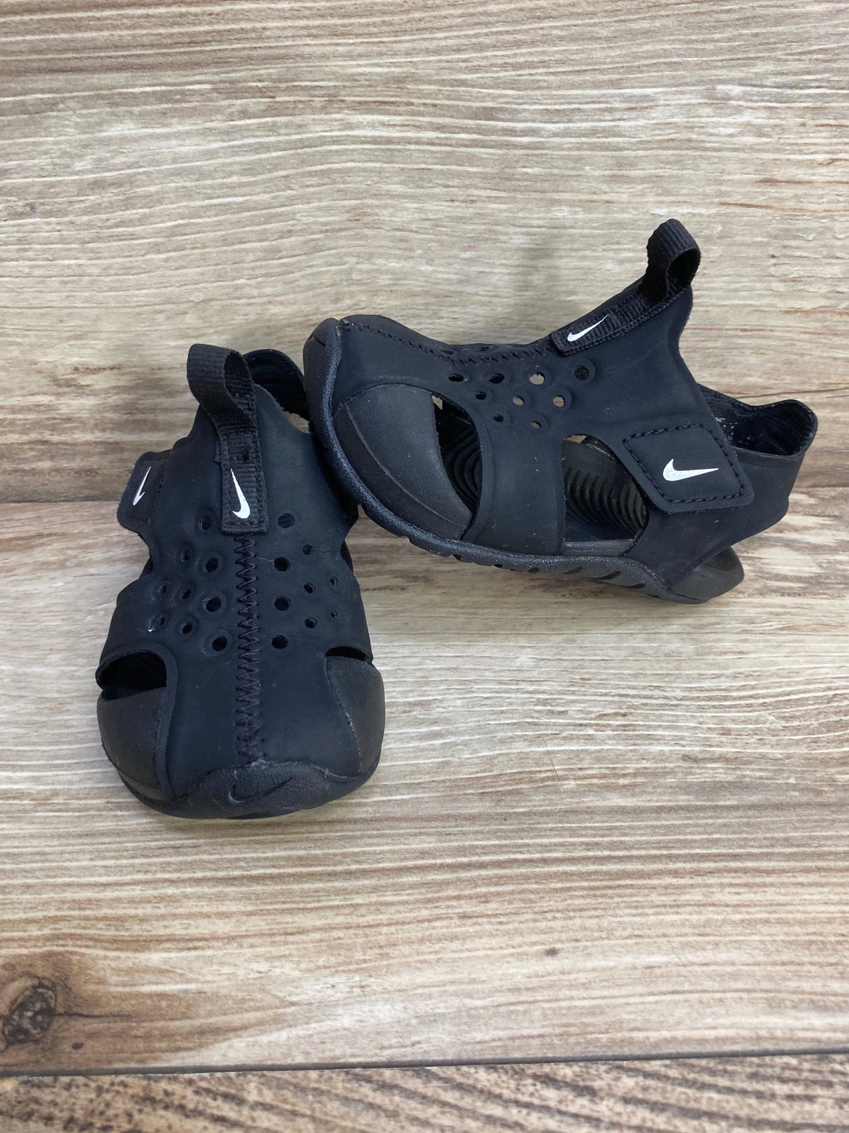 Nike Sunray Protect 2 Sandals sz 4c
