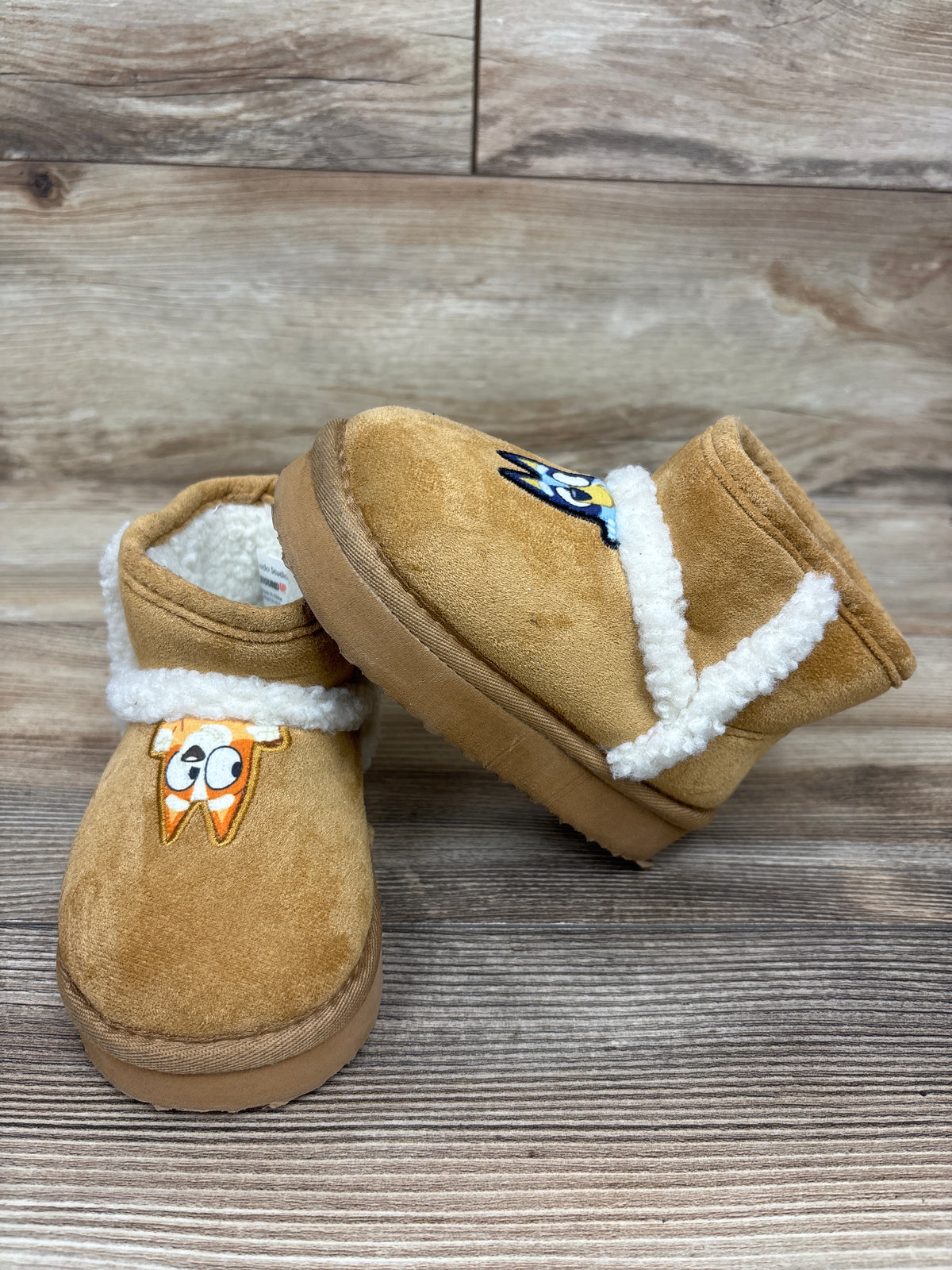 Ground Up Bluey & Bingo Faux-Suede Slipper Boots Tan sz 8c