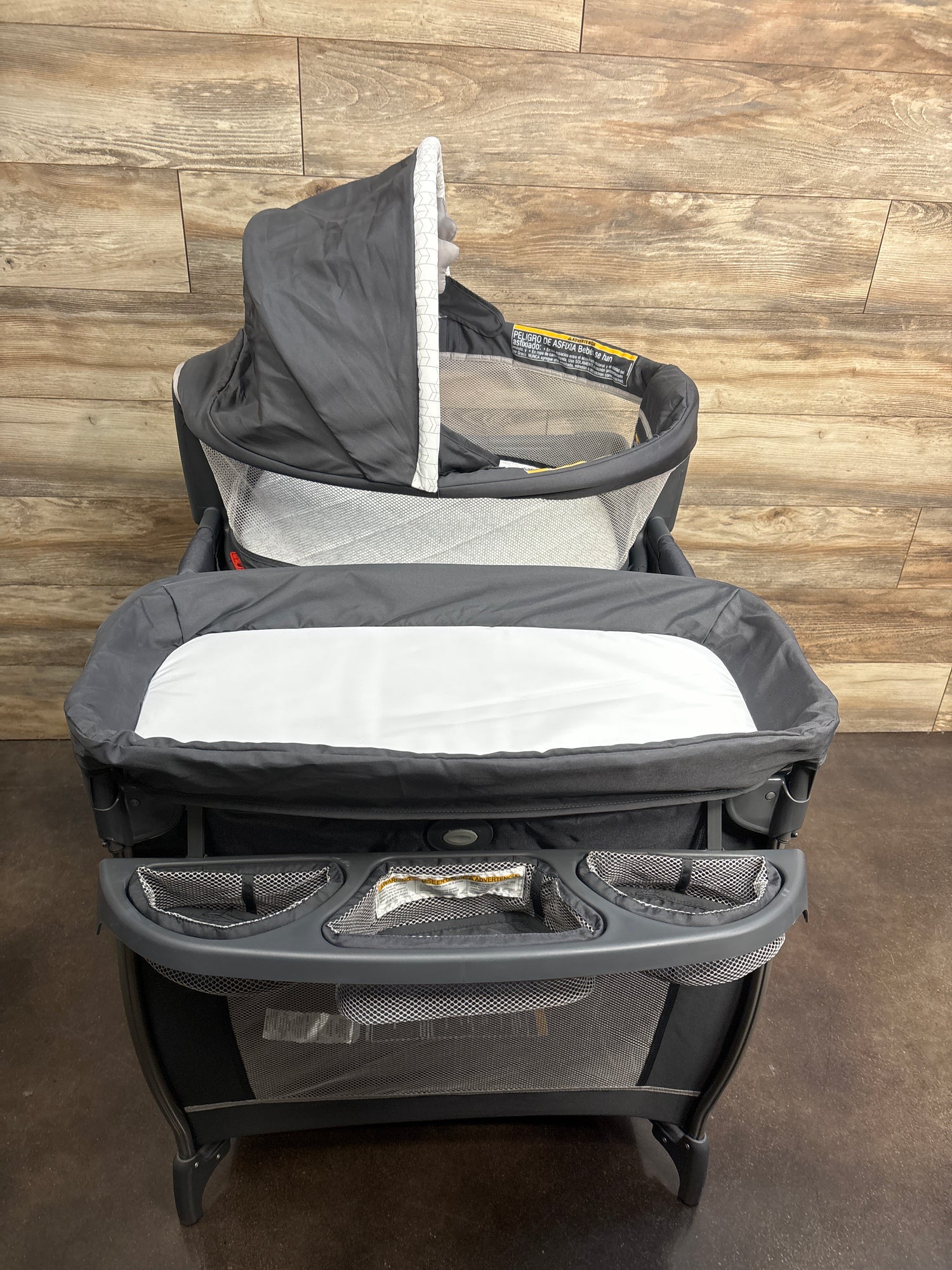 Graco Pack 'n Play Travel Dome LX in Redmond