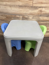 Simplay3 Play Around Table and 2 Chairs Set