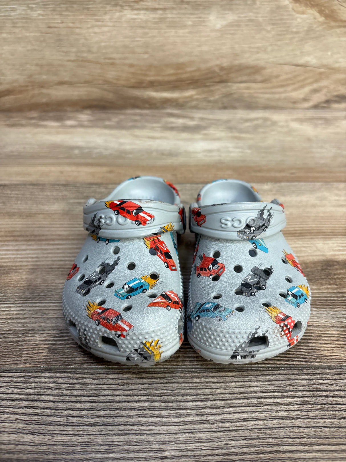 Crocs Classic Clogs Racecar Print, Grey sz 7c