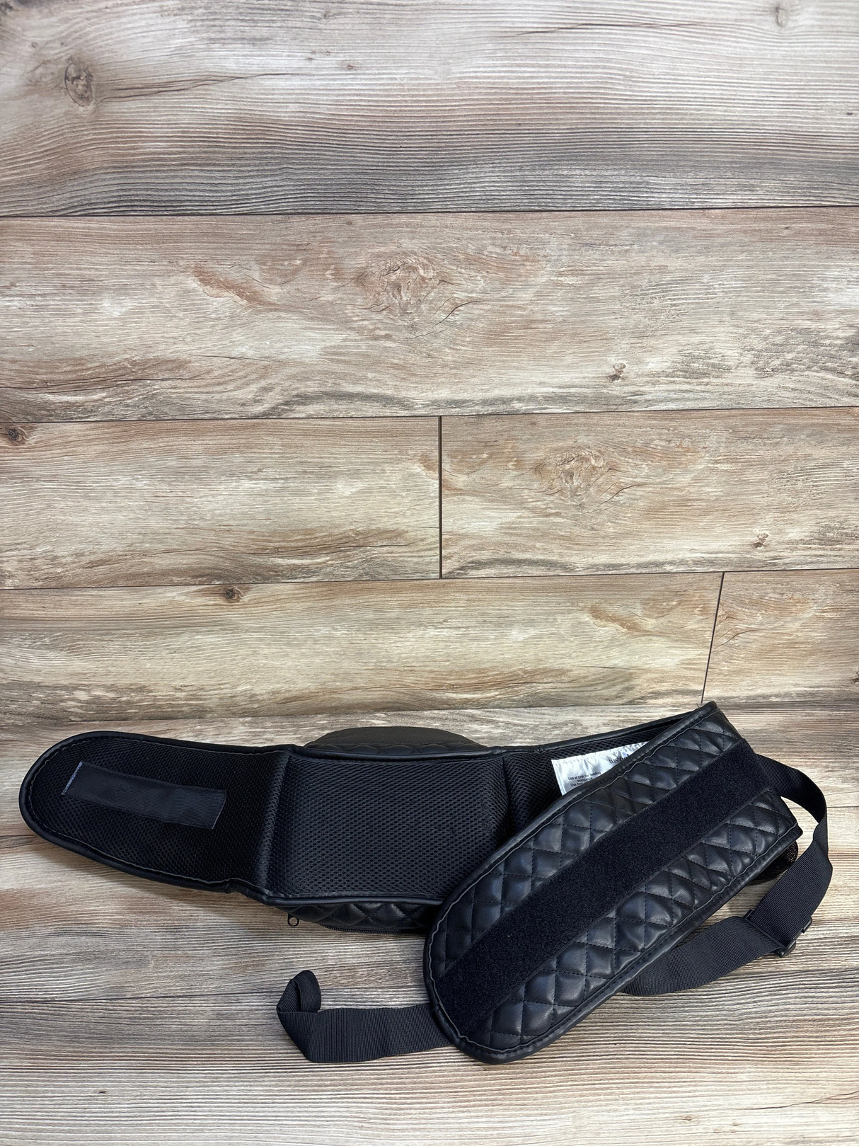 Tushbaby Hip Carrier in Vegan Leather Black up to 45lbs