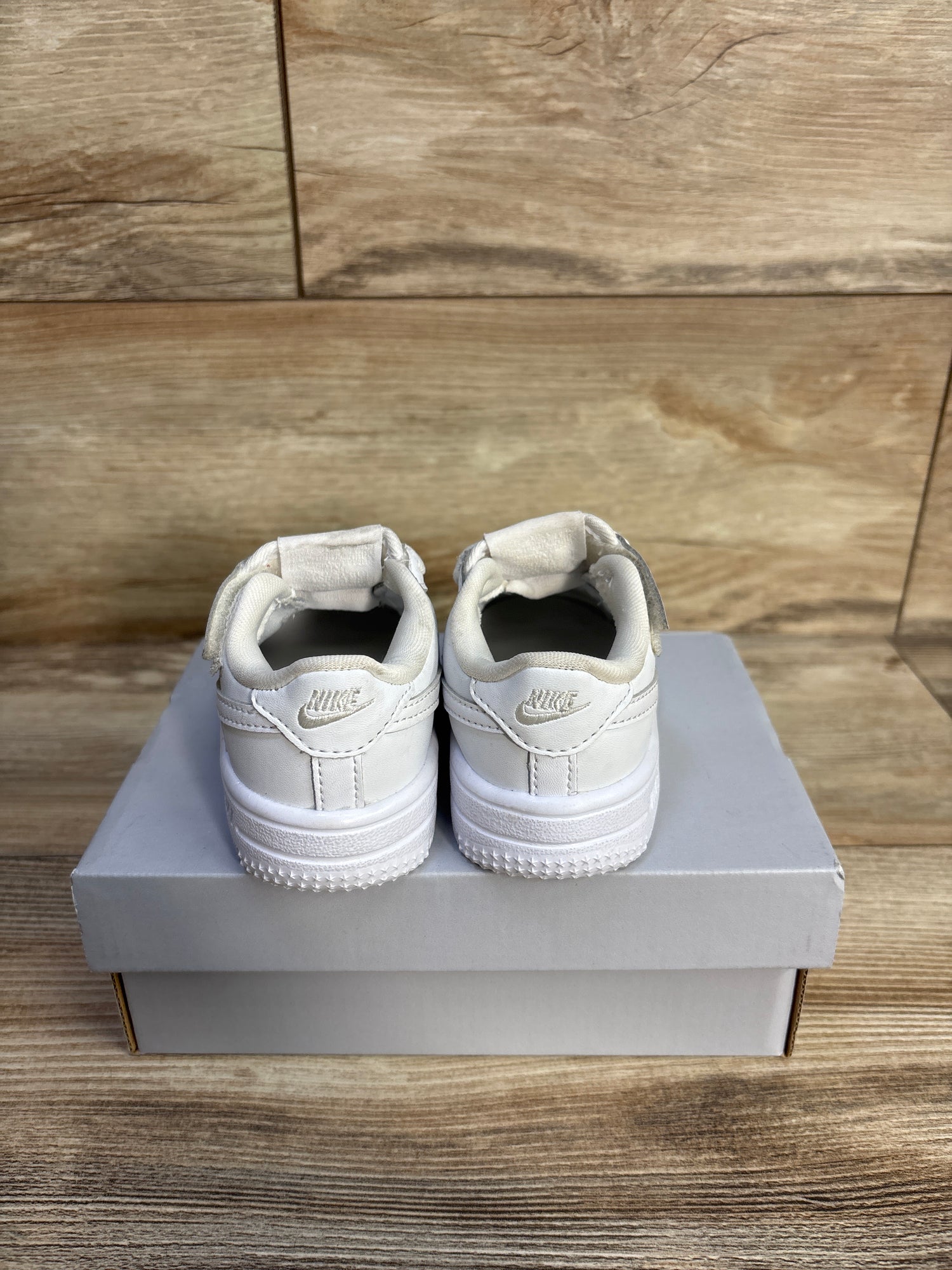 Nike Force 1 Low EasyOn Sneakers White sz 5c