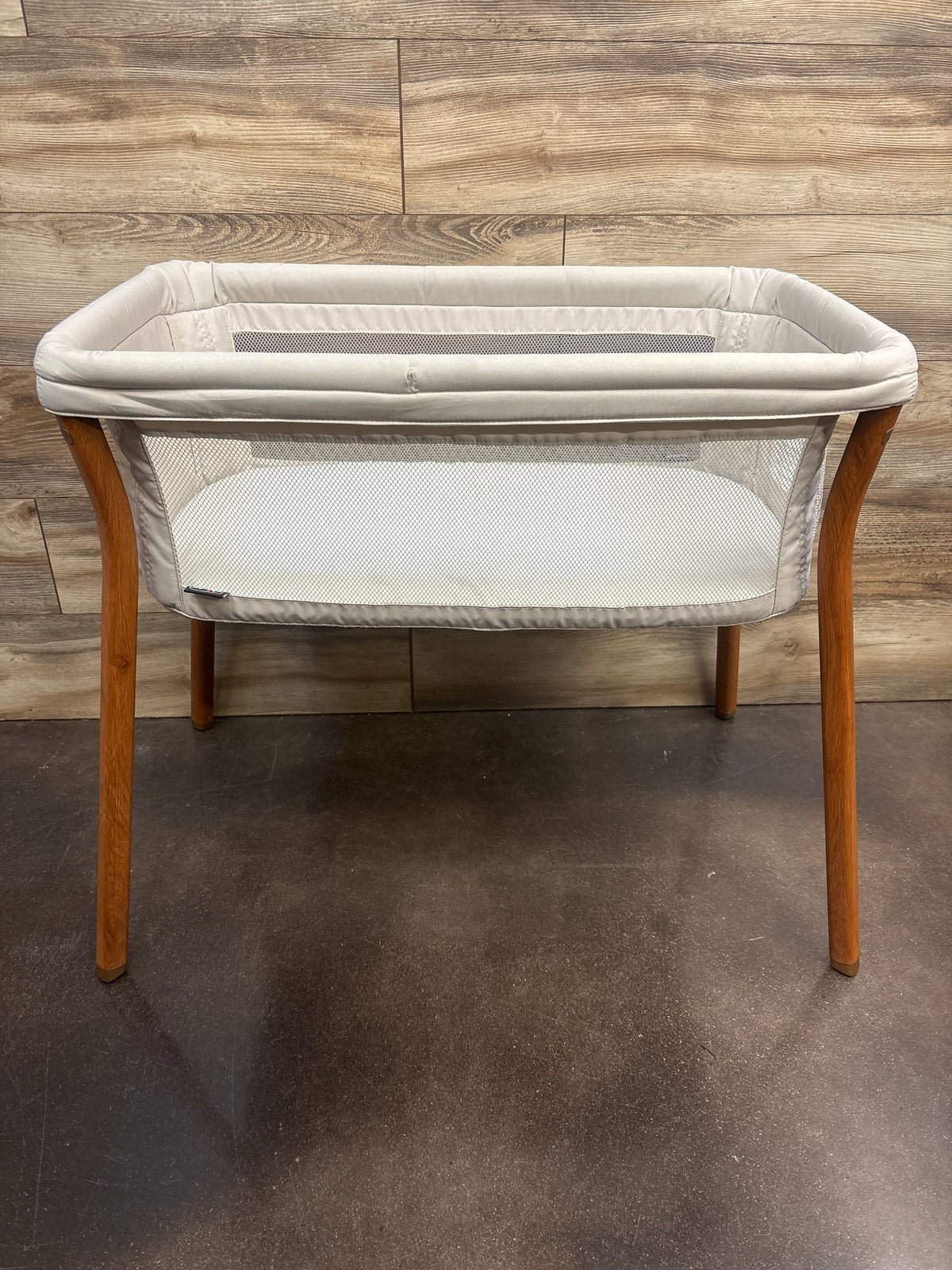 Chicco LullaGo Anywhere Lightweight Portable Bassinet - Serene