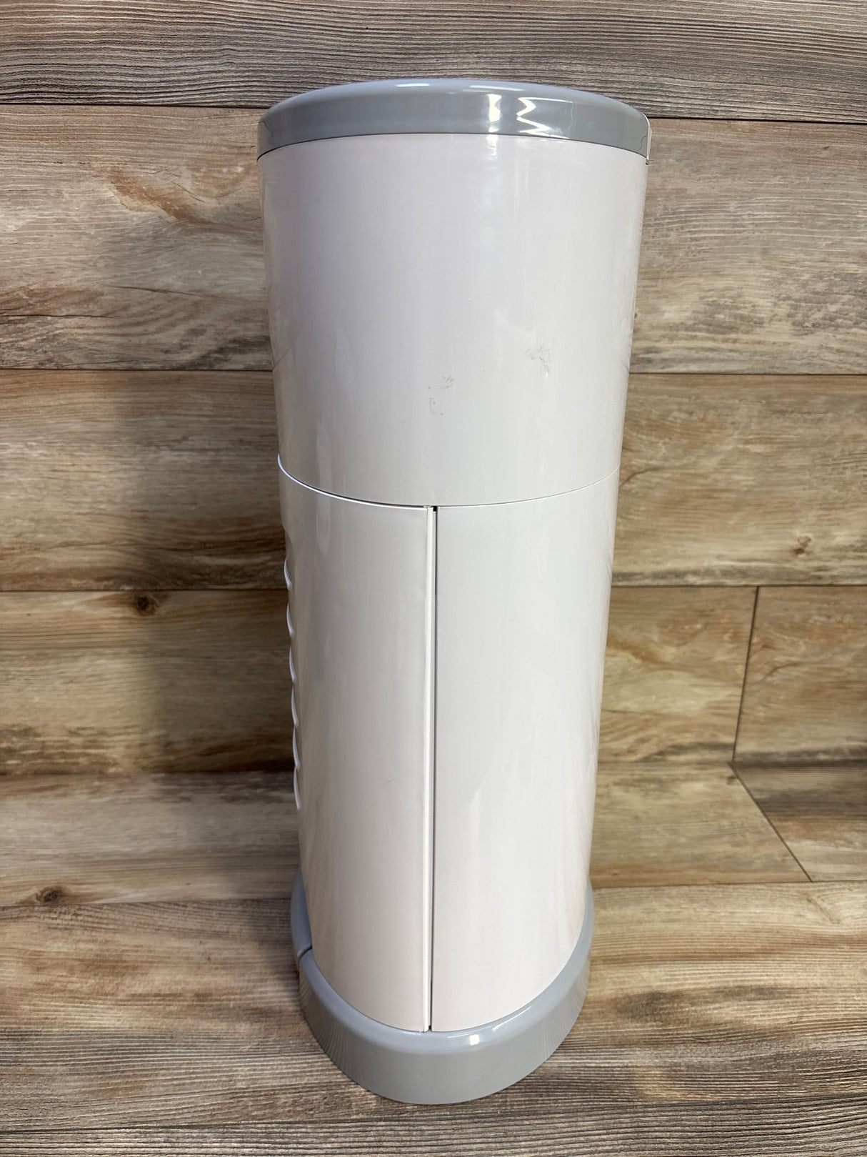 Dekor Plus Hands-Free Diaper Pail