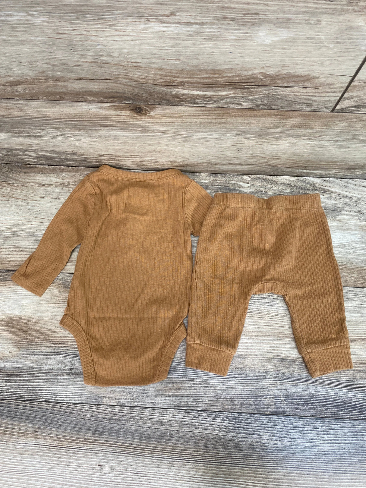 Cat & Jack Henley Bodysuit & Pants Brown sz 0-3m