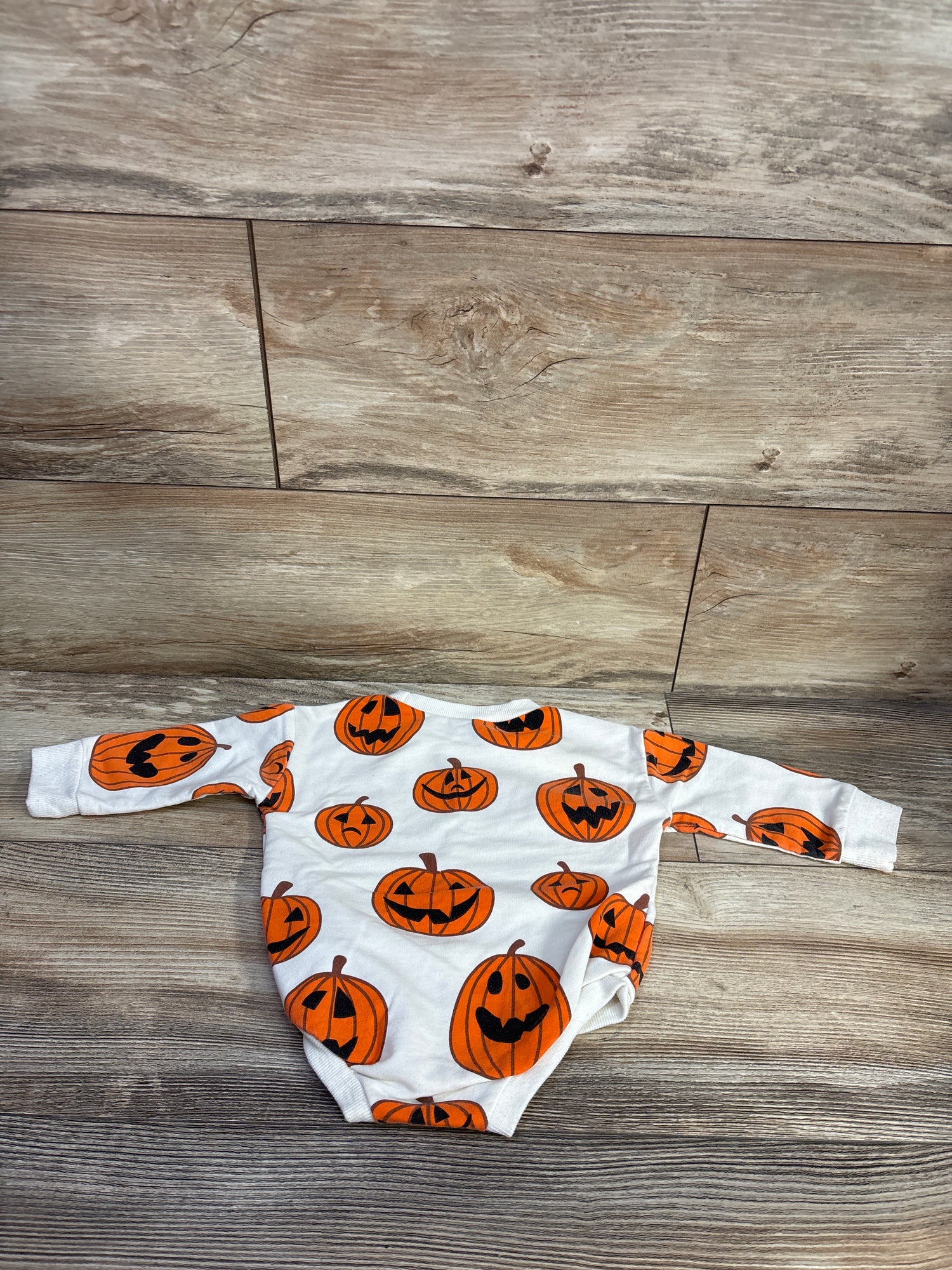 mgoYE Pumpkin Patch Sweatshirt Bubble Romper Cream sz 3-6m