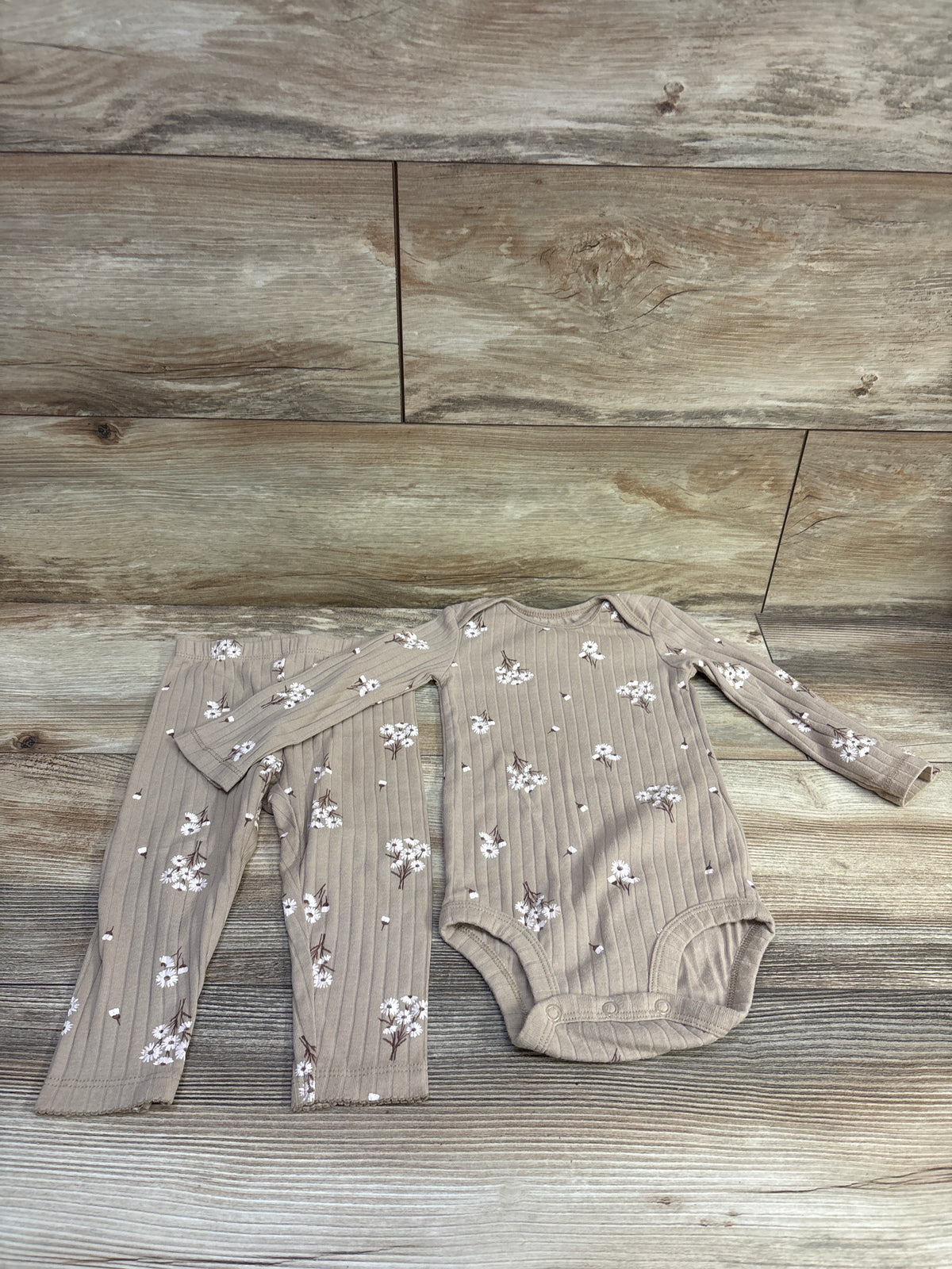 Carter's 2pc Ribbed Bodysuit & Pants Tan sz 12m