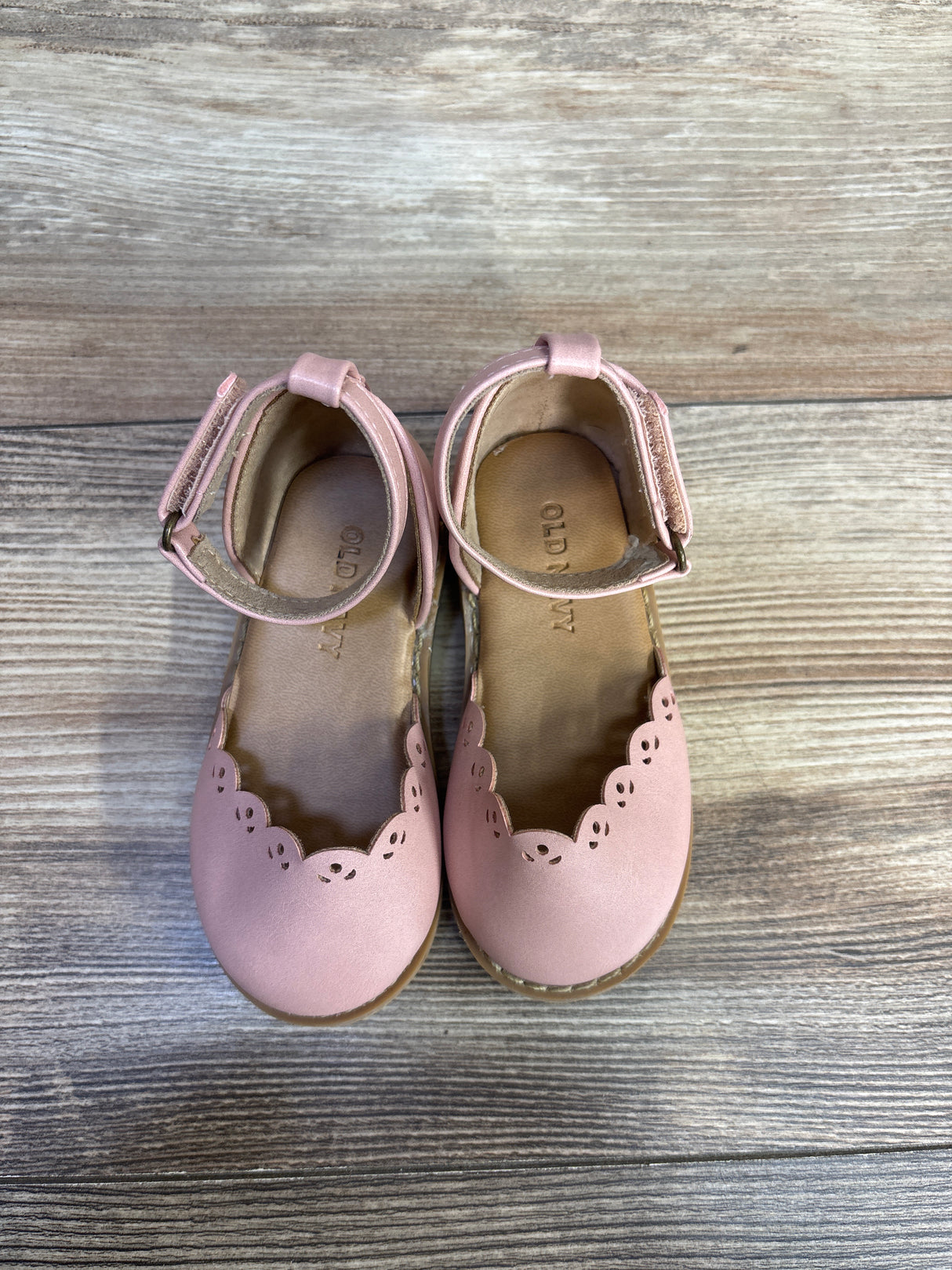 Old Navy Chunky Eyelet-Trim Ballet Flats Pink sz 5c