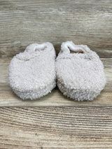 NWoT Little Kid Fuzzy Memory Foam Slip Resistant Slippers Beige Sz 8c