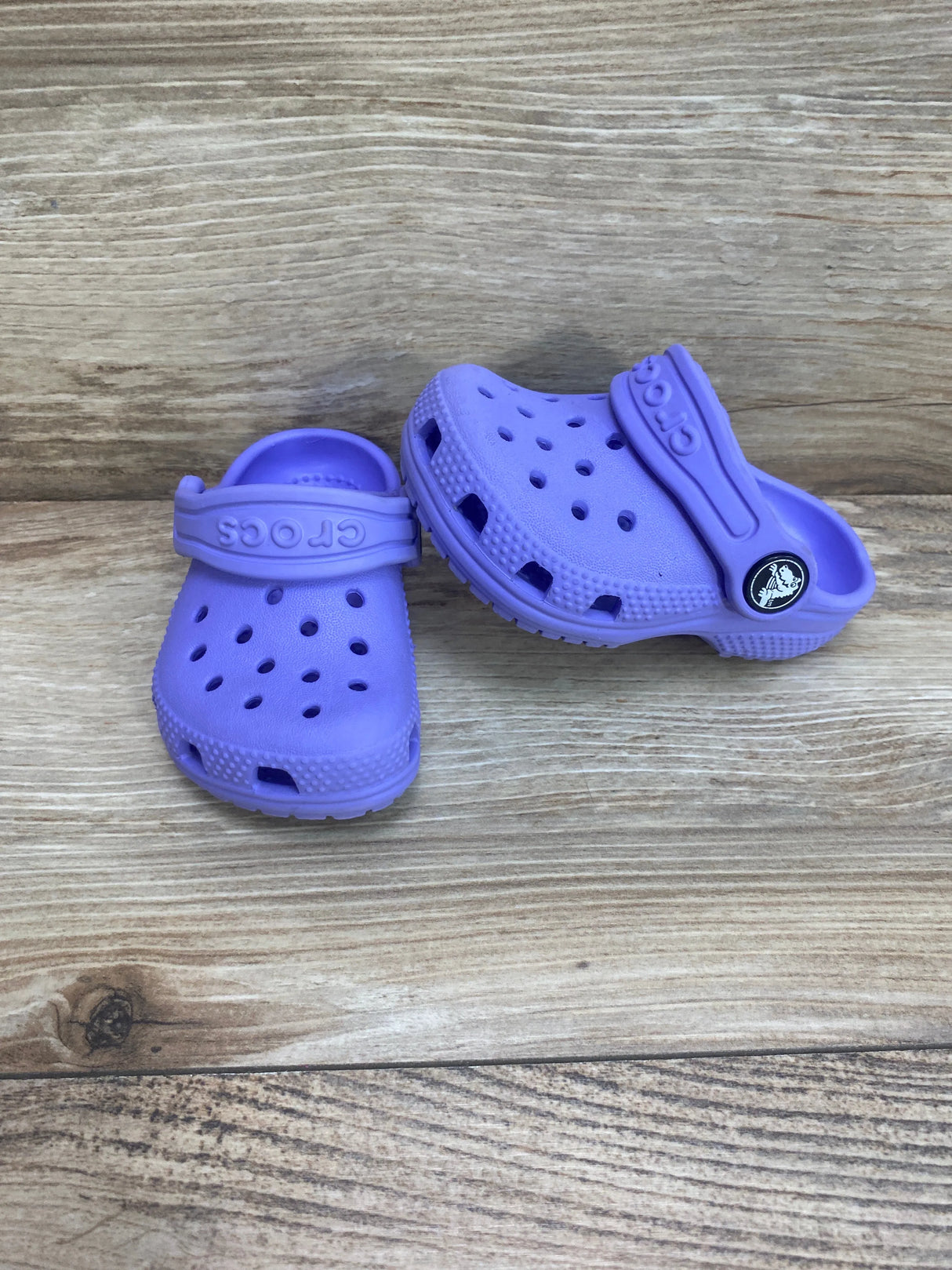 Crocs Classic Clogs Lavender sz 4c