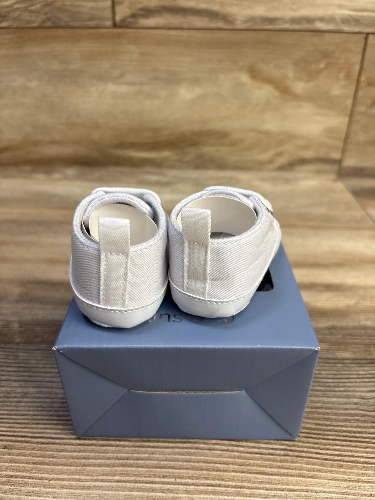 NEW Ains & LJ Our First Kicks Crib Sneakers White sz 1/2c