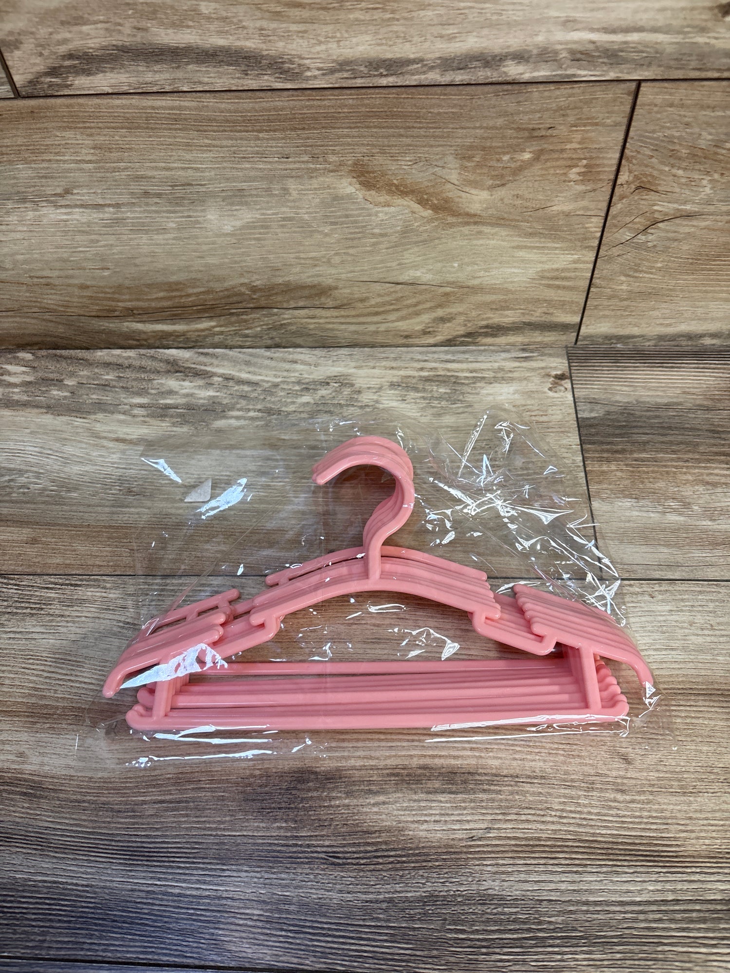 NEW Kids 10pk Plastic Hangers Pink