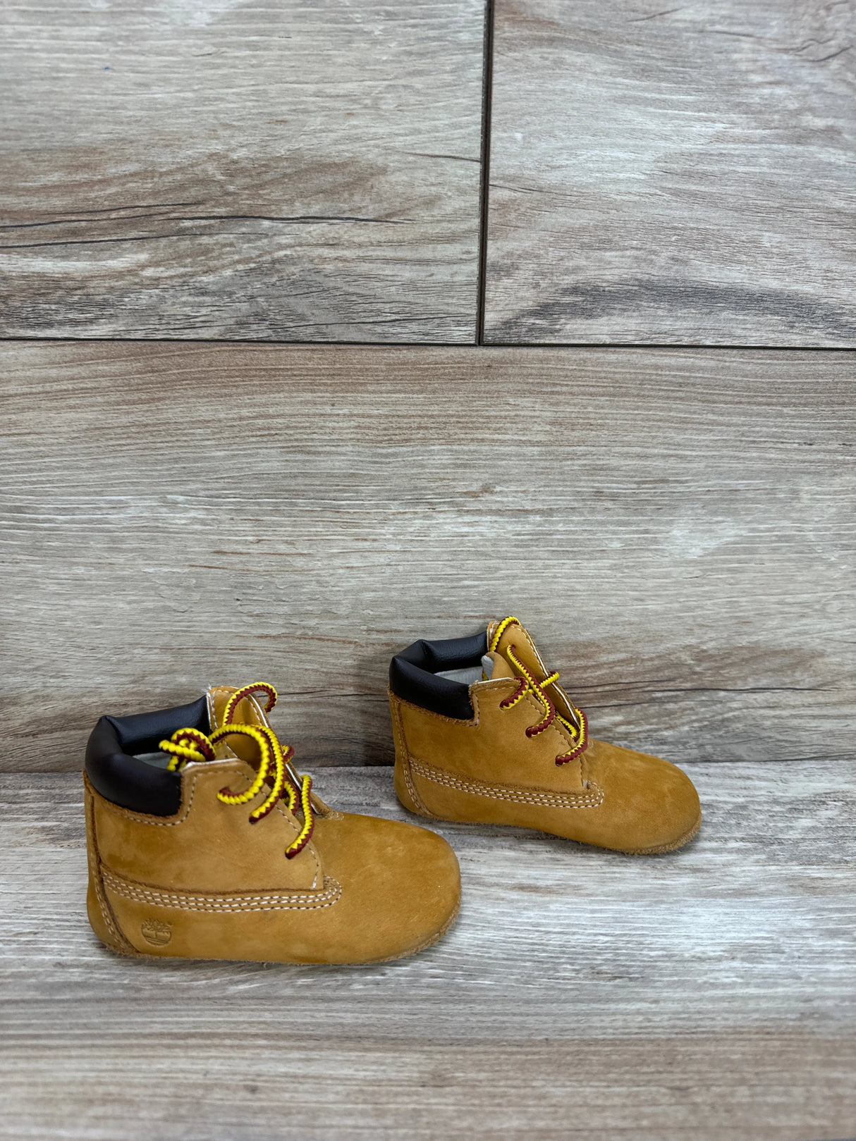 Timberland Wheat Crib BT Shoes sz 2c