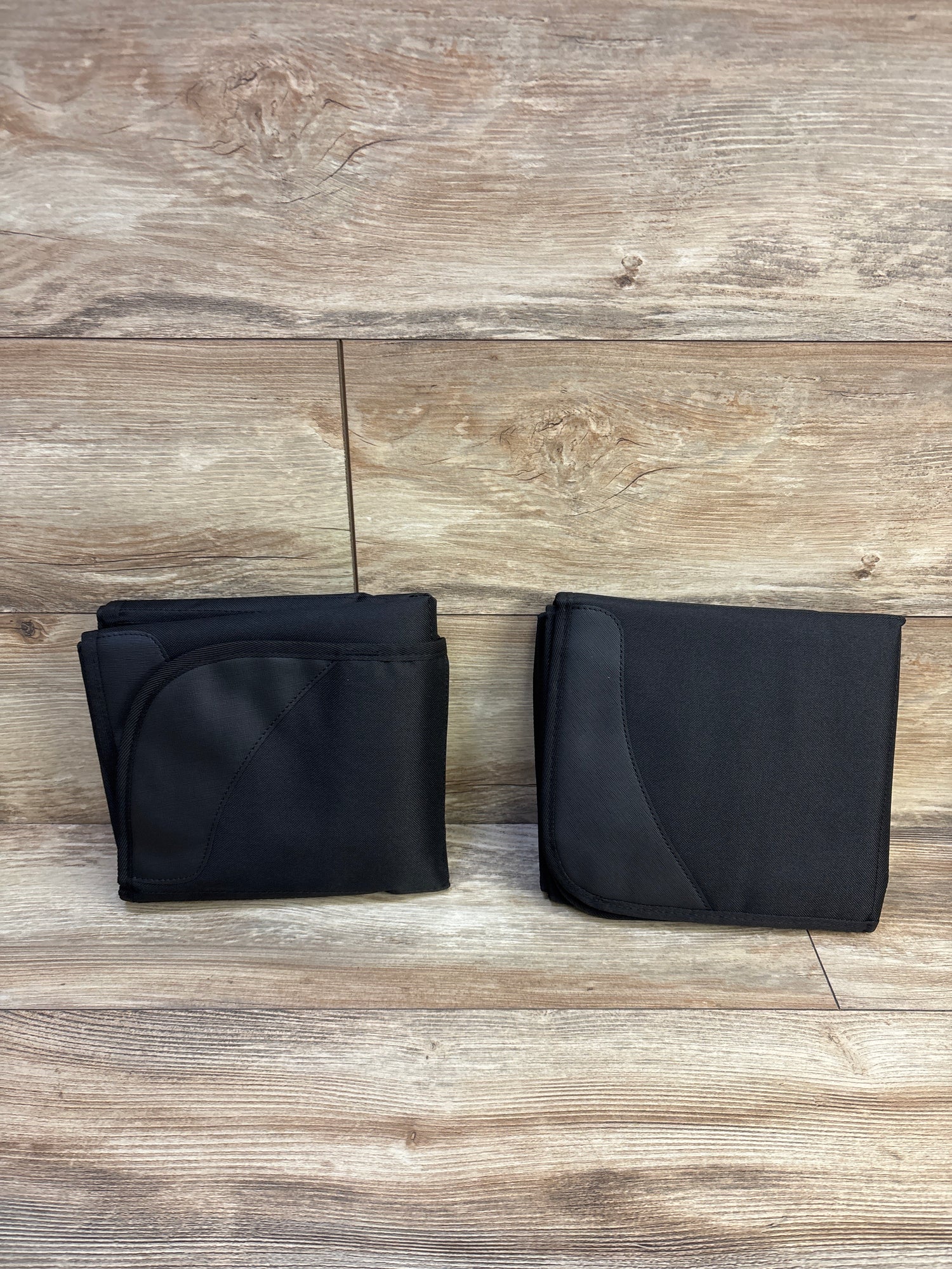 NWOT Bacgnyer 2pk Car Seat Protectors