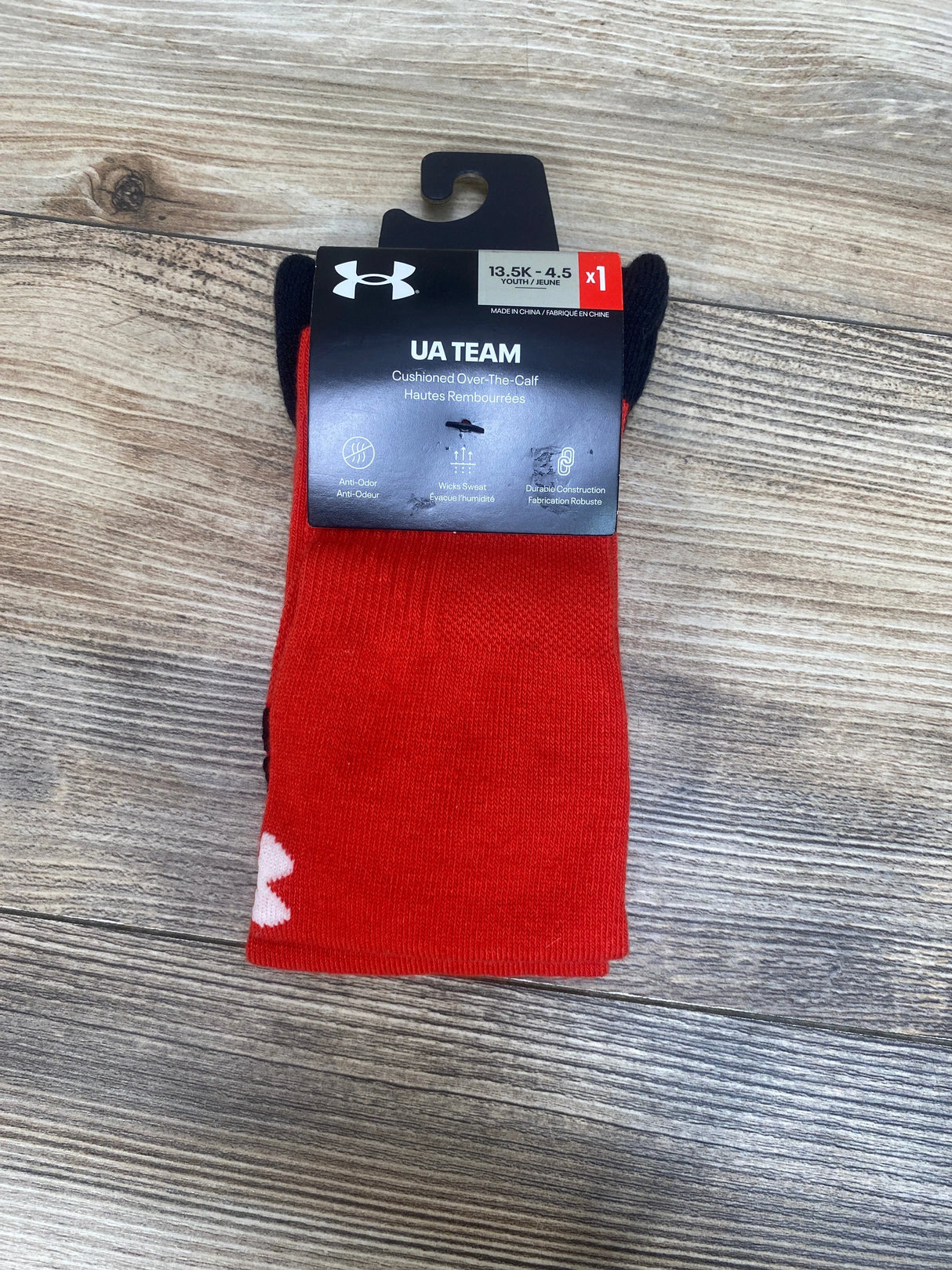 NEW Under Armour Cushioned Over The Calf Socks Red/Black Sz 13.5c-4.5Y