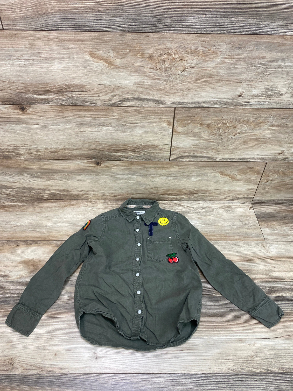 Tractr Patches Button Up Shirt Green sz 5/6