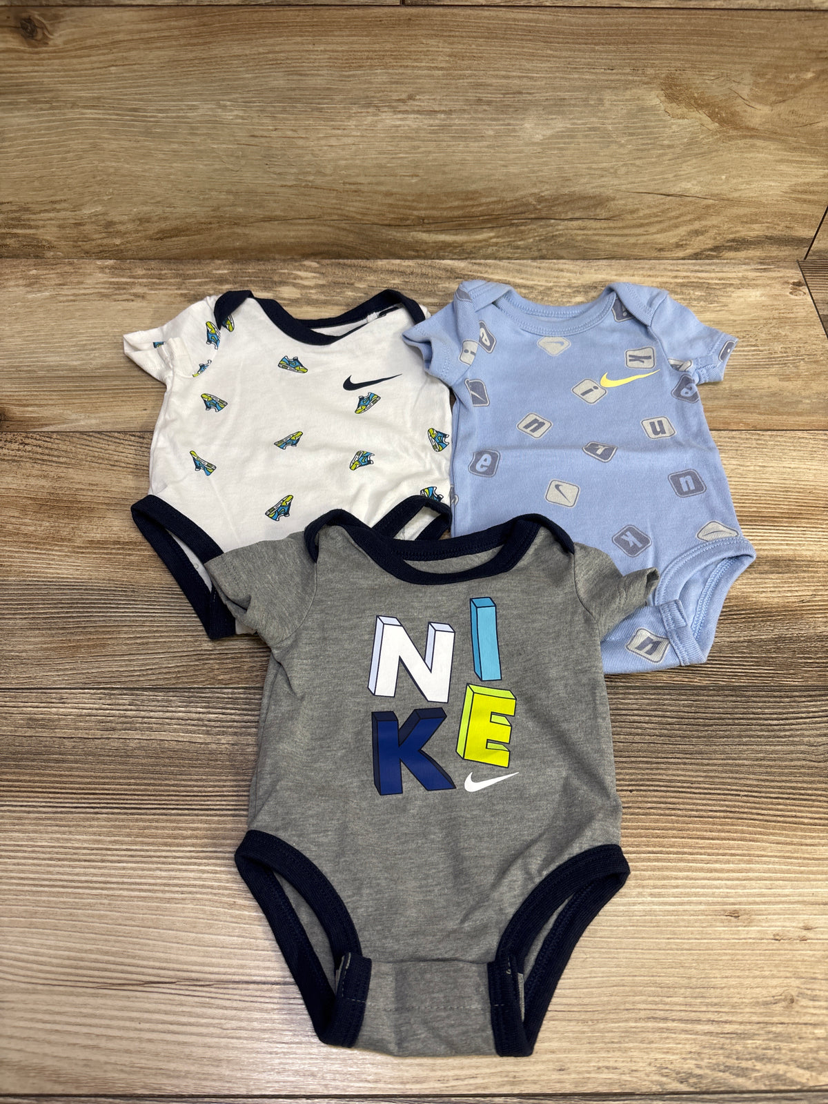 Nike 3pk Bodysuits Blue sz Newborn