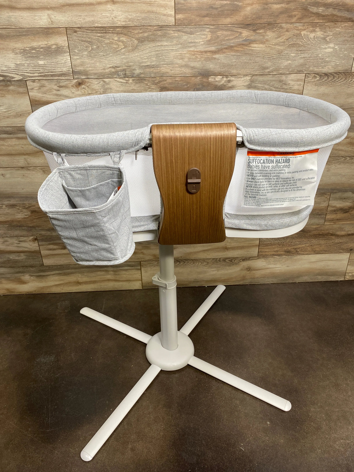 HALO Innovations BassiNest Swivel Sleeper Luxe in Dove Gray Tweed